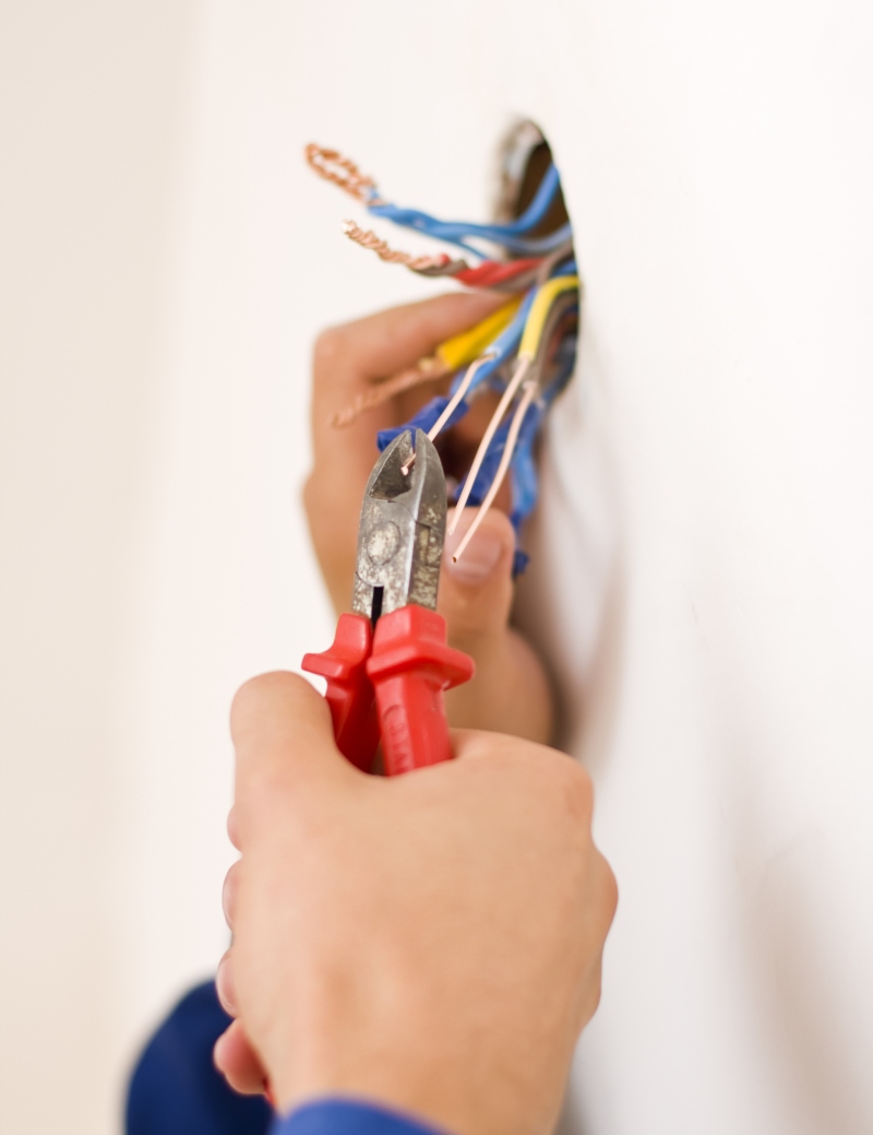 Electricians Lightwater, GU18